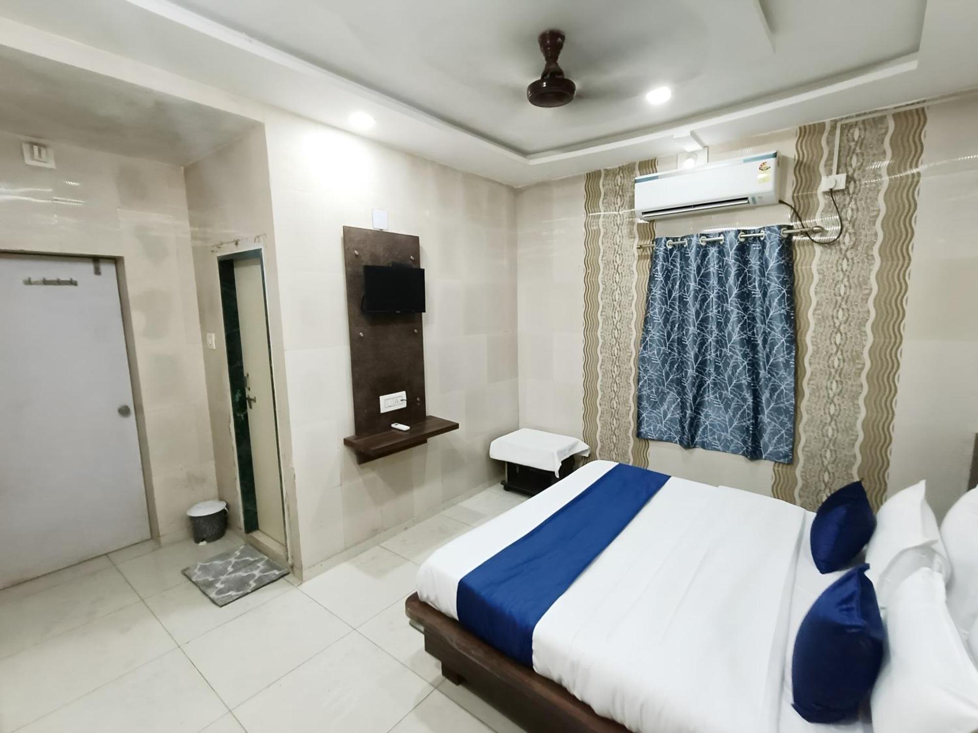 Hotel Shree Nath - 200 Meters From Dwarkadhish Temple Exterior foto